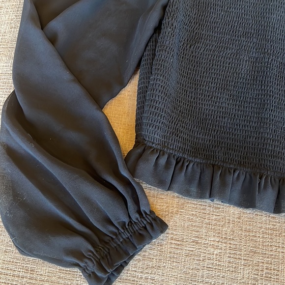 Aritzia Tempest top - Picture 7 of 10